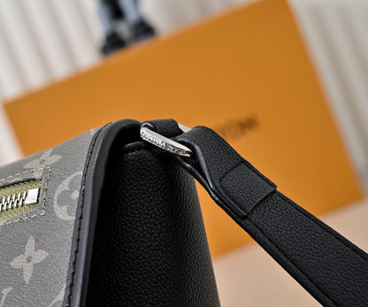 LLP016 Leather bag 26.6-17-11CM   for women and men Bags