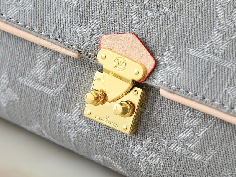 LLP218 Shoulder Bag 20.5-11-6CM Bags With Box