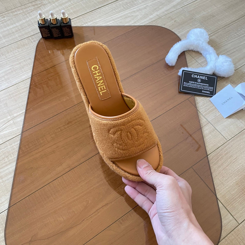 MBCS12 Leather Slippers Size 35-41 Shoes with Box