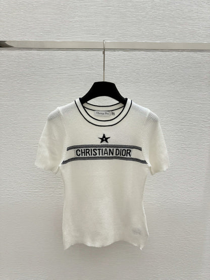DIC118  Round neck color contrast letter knitted short sleeve clothes