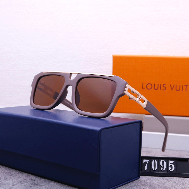 7095 Sunglasses  with box