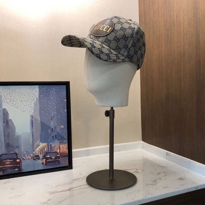 GUH6 Classic Presbyopia Leather Label Baseball Cap