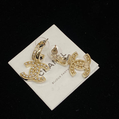 CHE76   Women's Peach Heart Double C Pearl Earnail Jewelry