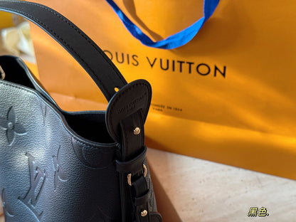 MLP04   Women's new fashion 18*16cm bucket bag