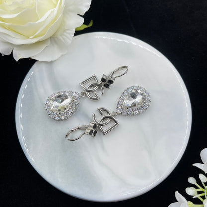 DGE7   Women's fashion earrings  Jewelry