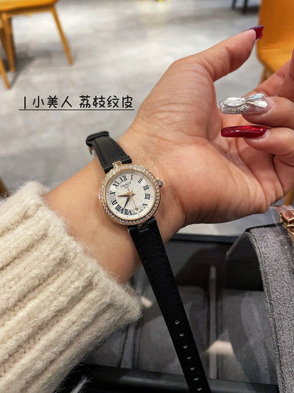 TW1   Women's lychee leather watch, the whole is very simple