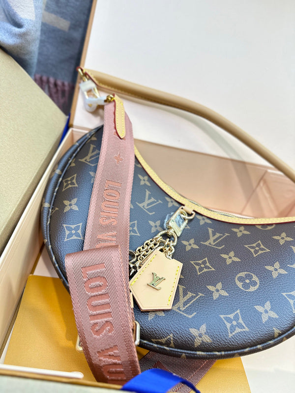 MLP01   Women's new fashion 22x9x33cm moon bag