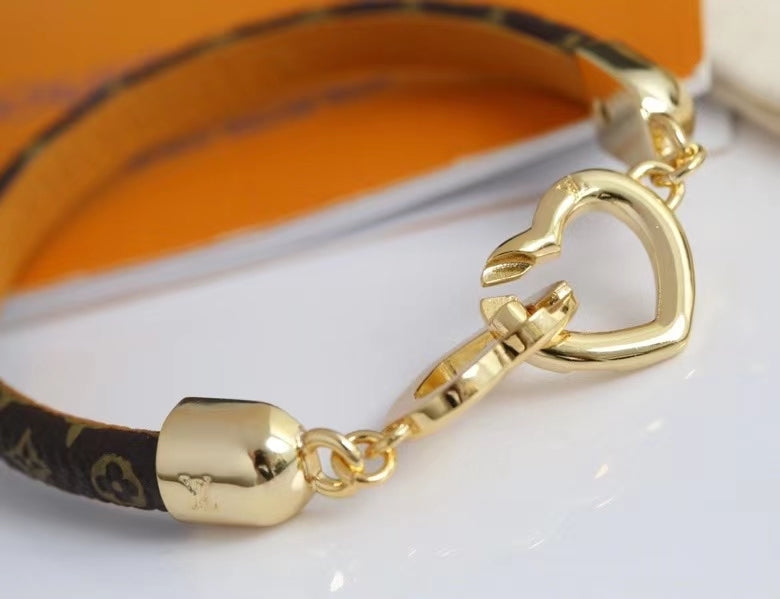 LVB120  Presbyopia leather love bracelet, unique features   Jewelry