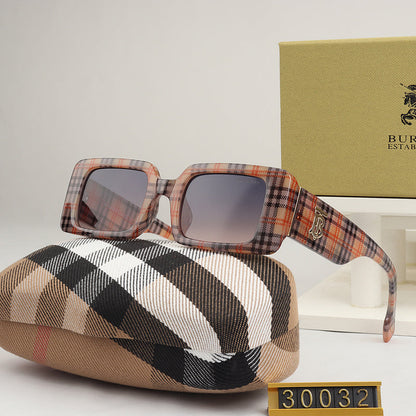 30032  Sunglasses with box