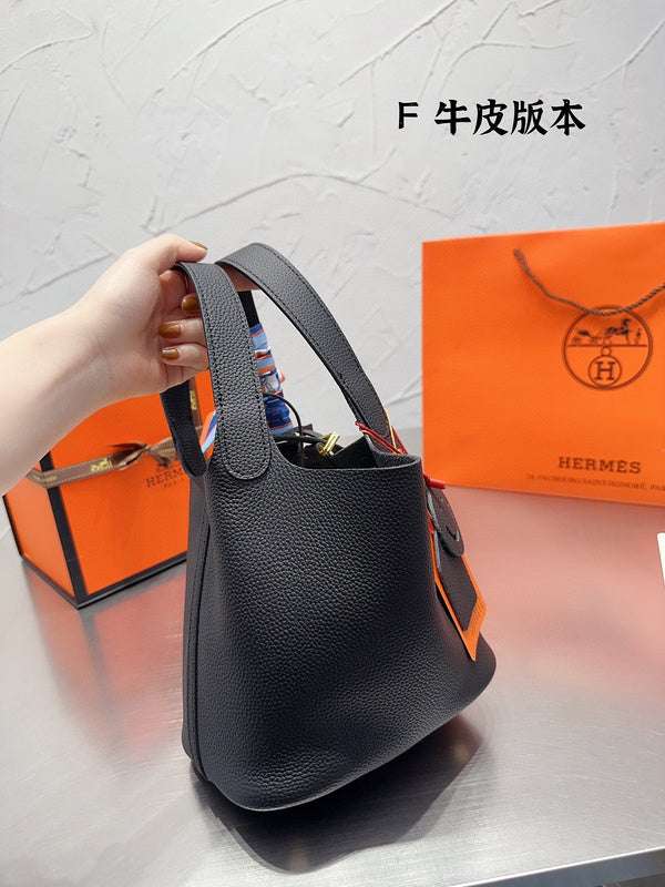 MHP0 Classic leather handbag with box +scarf  20CM