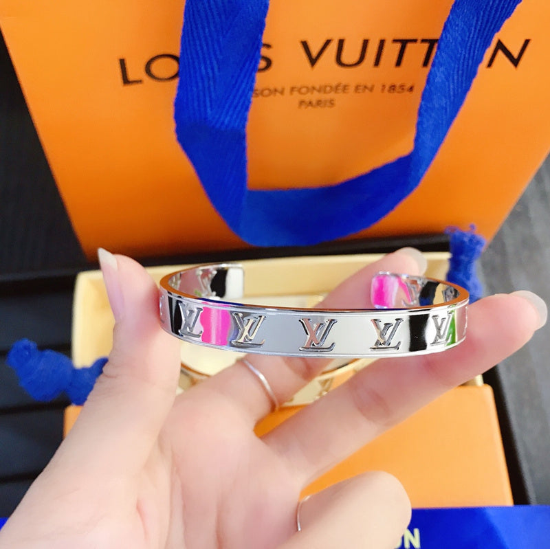 LS018 Fashion Stainless Steel Women Bracelet   Jewelry