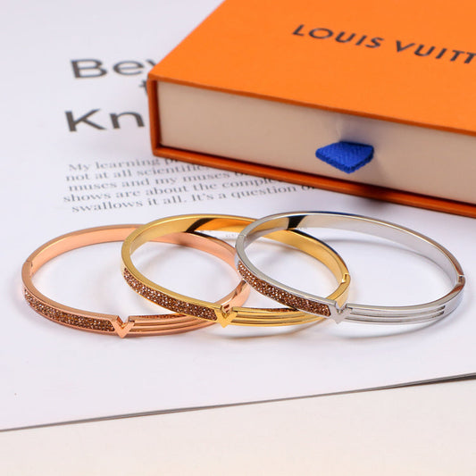 LVB34 316L steel and crystal with 18K gold plated   Jewelry