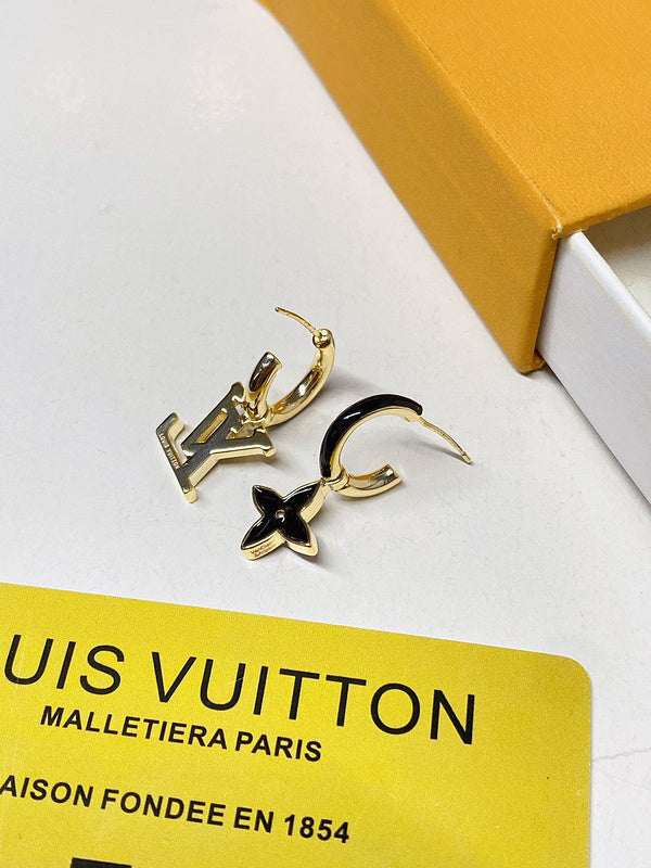 A1152  Women's new fashionable earring jewelry