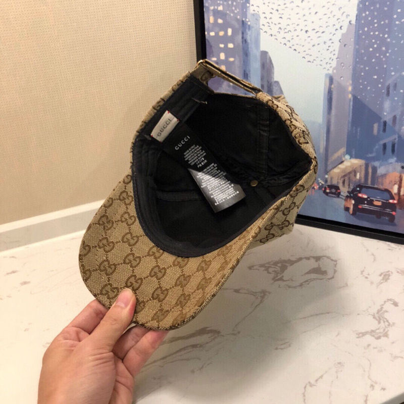 GUH6 Classic Presbyopia Leather Label Baseball Cap