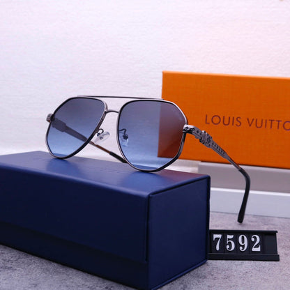 7592 Sunglasses with box