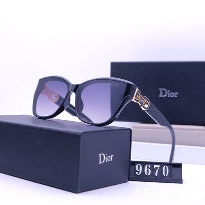 9670  Sunglasses with box