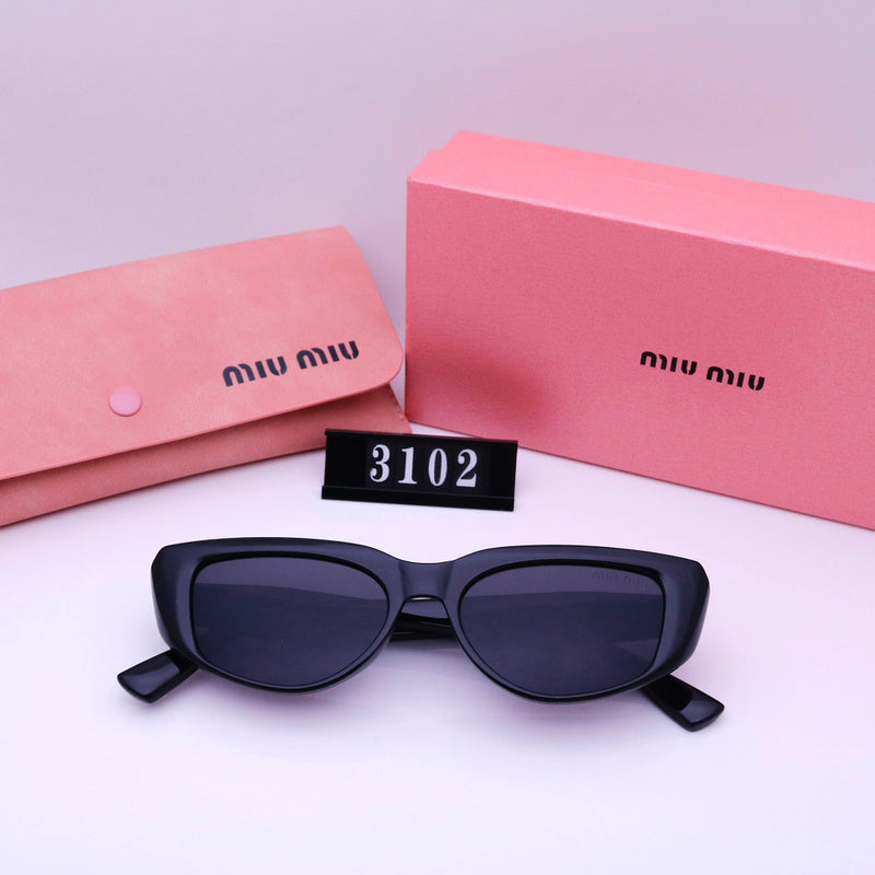 3102  Sunglasses with box