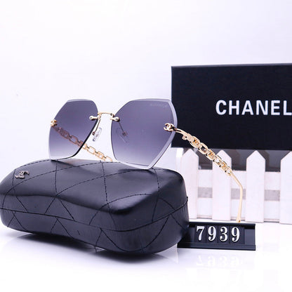 7939 Sunglasses with box