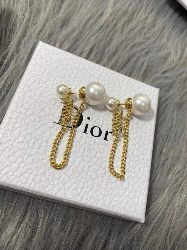 DE68 Classic women earrings  Jewelry