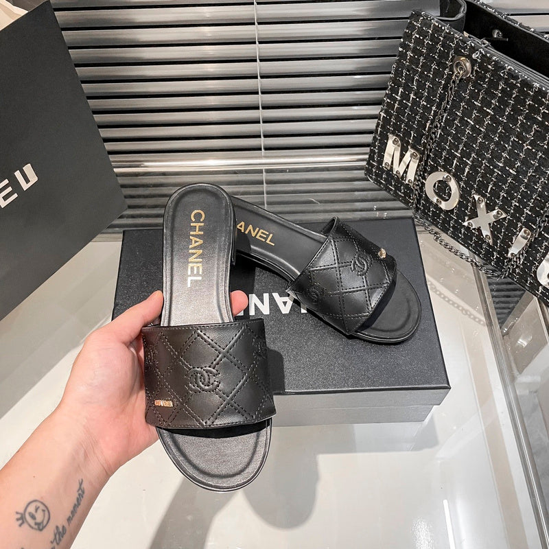 MJCS08 Leather slippers Women shoes 35-40 With box