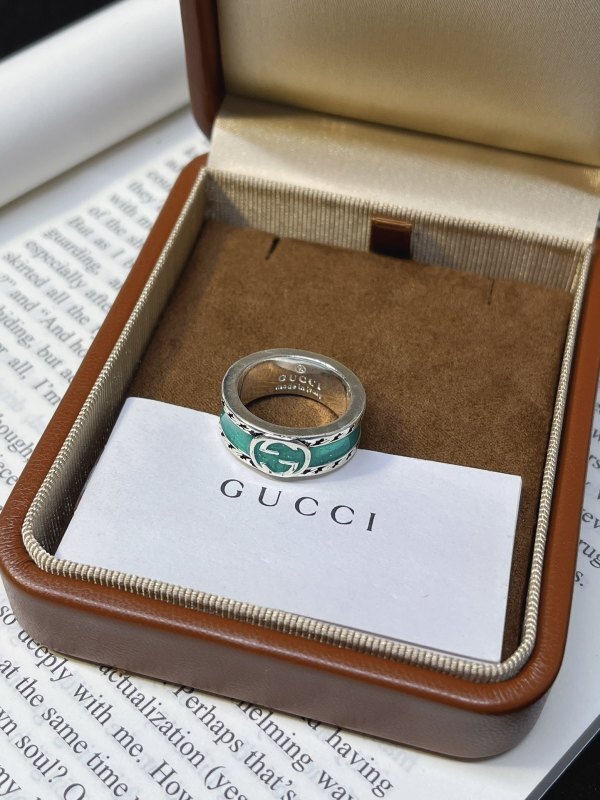 J145  Men's and women's vintage ring jewelry