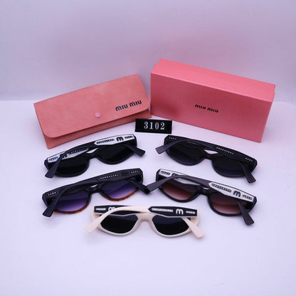 3102  Sunglasses with box