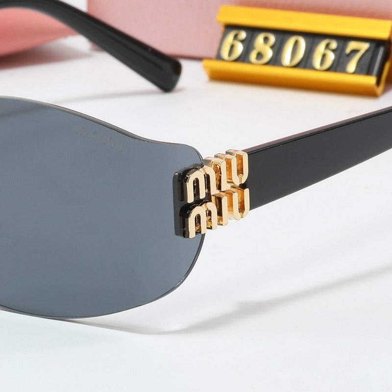 68057 Sunglasses with box