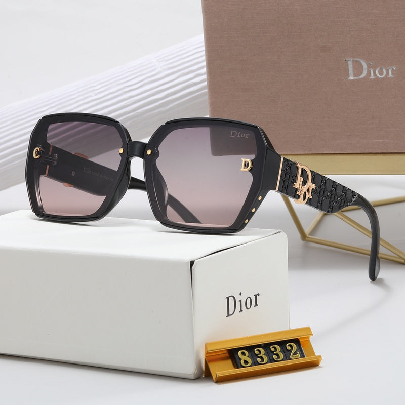 8332   Sunglasses with box