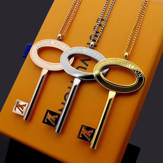 LVN014   Large Key Long Necklace Jewelry