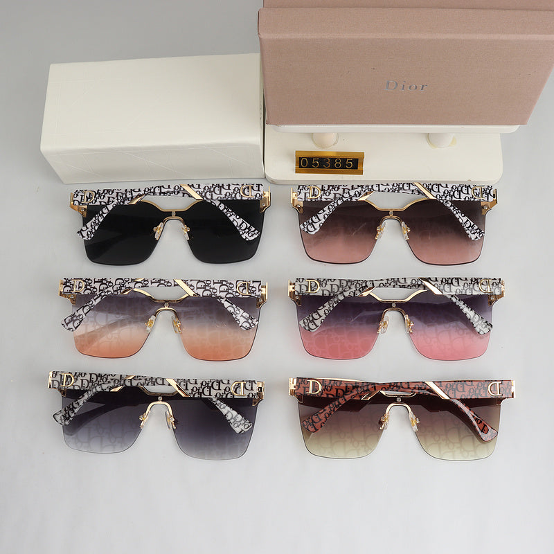 05385 Sunglasses with box