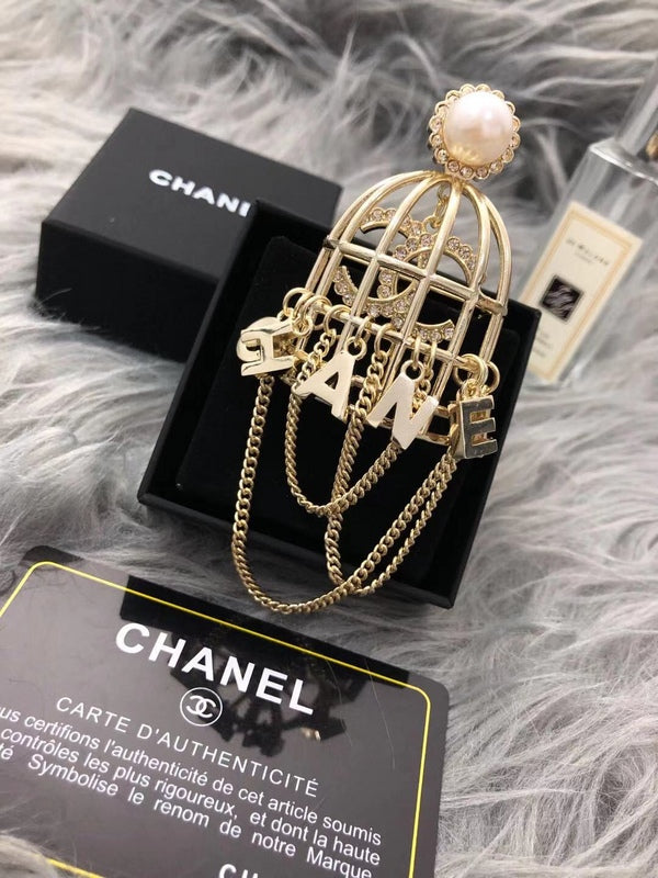 CHX33 Classic fashion women brooch gold-plated jewelry