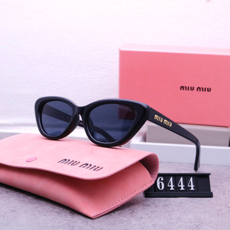 6444 Sunglasses with box