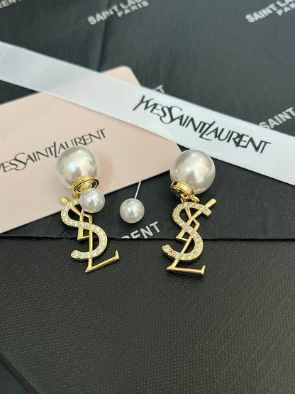 A1081  Women's new fashion stud earrings jewelry