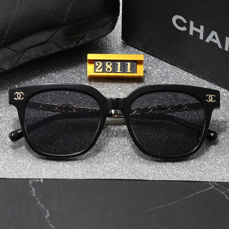 2811  Sunglasses with box