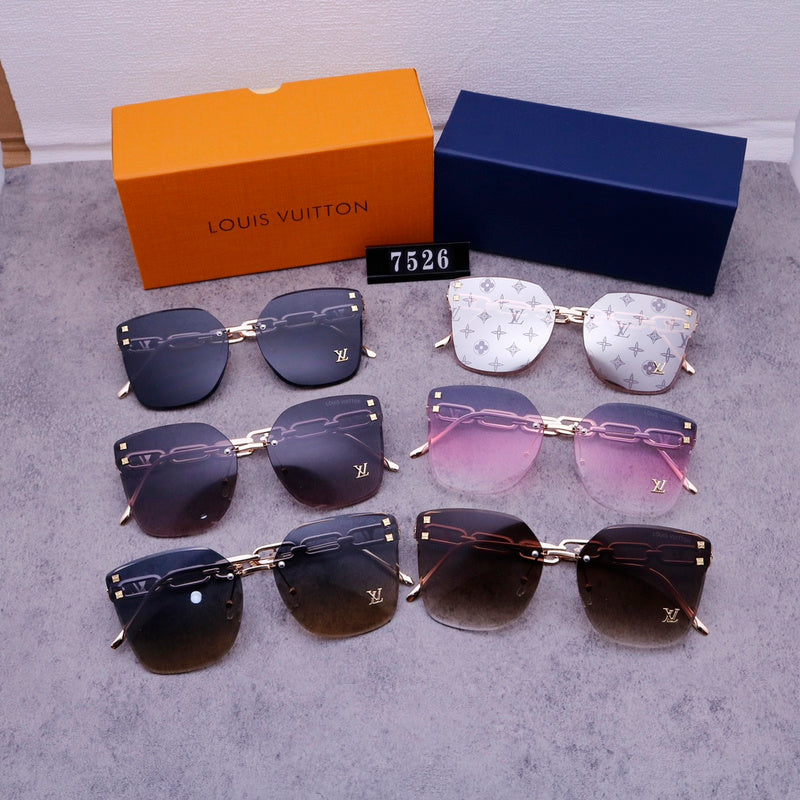 7526  Sunglasses with box