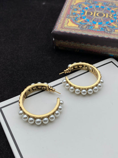 GE70  Pearl lettering vintage inlaid half-loop stud earrings  Jewelry