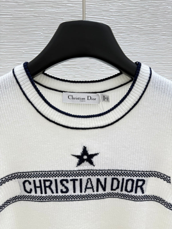 DIC118  Round neck color contrast letter knitted short sleeve clothes