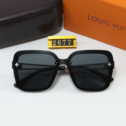 2677   Sunglasses with box