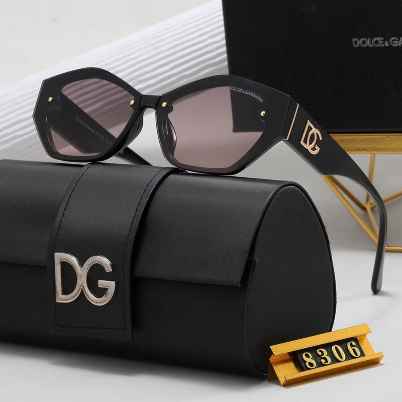 8306  Sunglasses with box