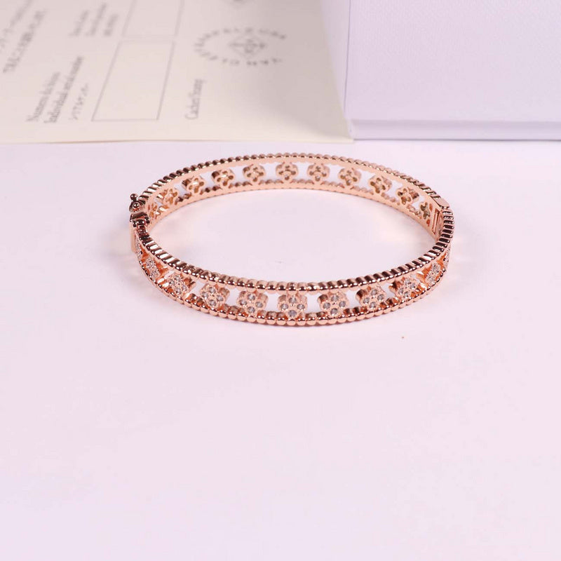 VAB6 Fashionable high quality four leaf flower bracelet gold plated   Jewelry