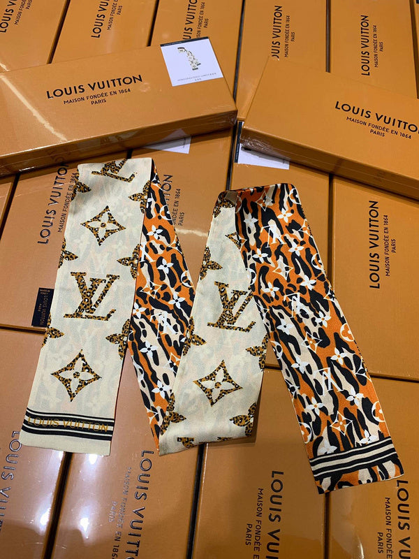 XLC8 Silk satin 8-120CM scarf