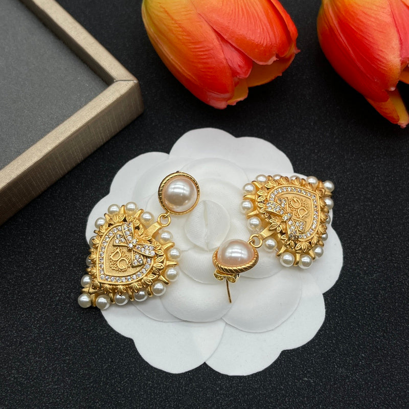 DGE10   Women's fashion earrings  Jewelry