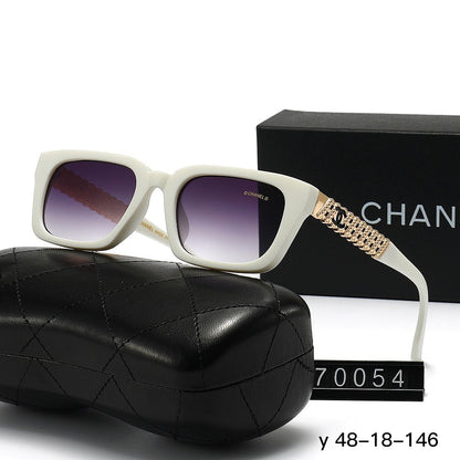 70054 Sunglasses with box