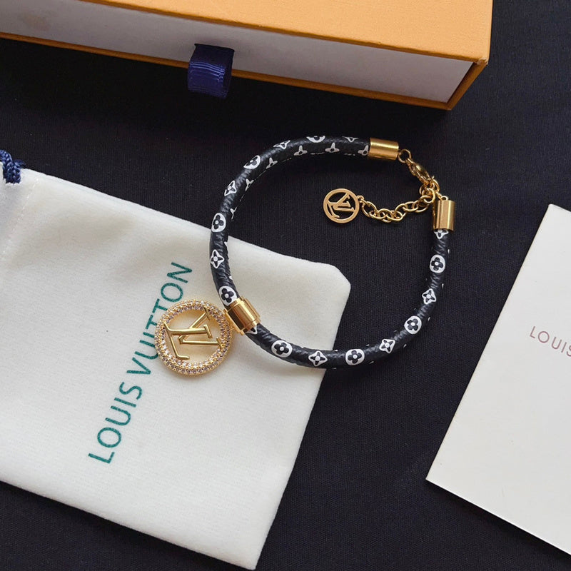 S435  Ladies' floral leather bracelet jewelry