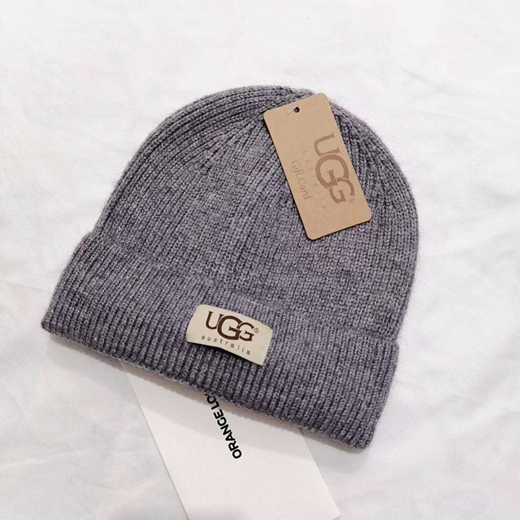 PUGH9  Core-knitted yarn hat