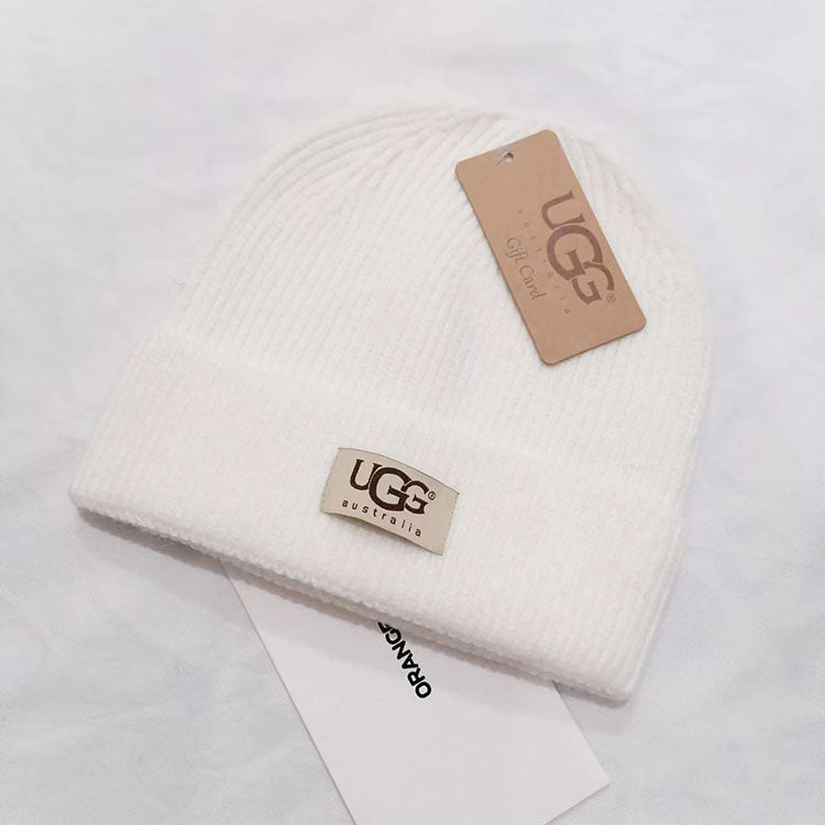 PUGH9  Core-knitted yarn hat