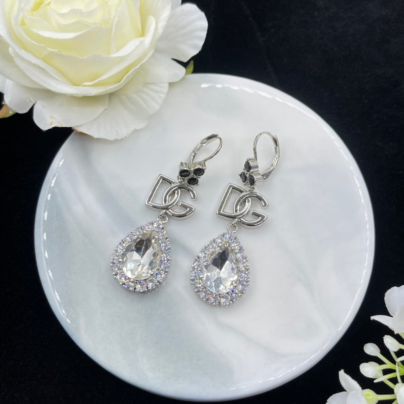 DGE7   Women's fashion earrings  Jewelry