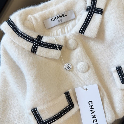 TCHC17  New style girls' spring and autumn thin woolen skirt+outerwear Clothing