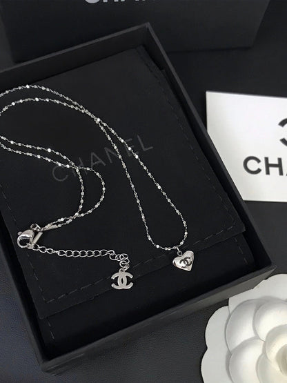 X596   Women's heart-shaped drip necklace jewelry