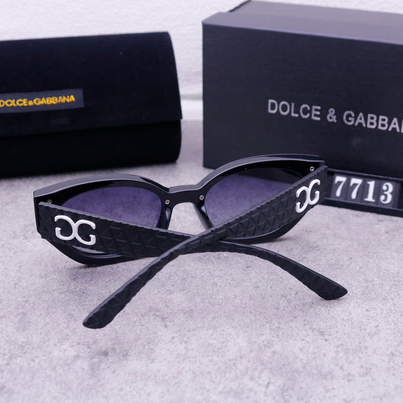 7713 Sunglasses with box